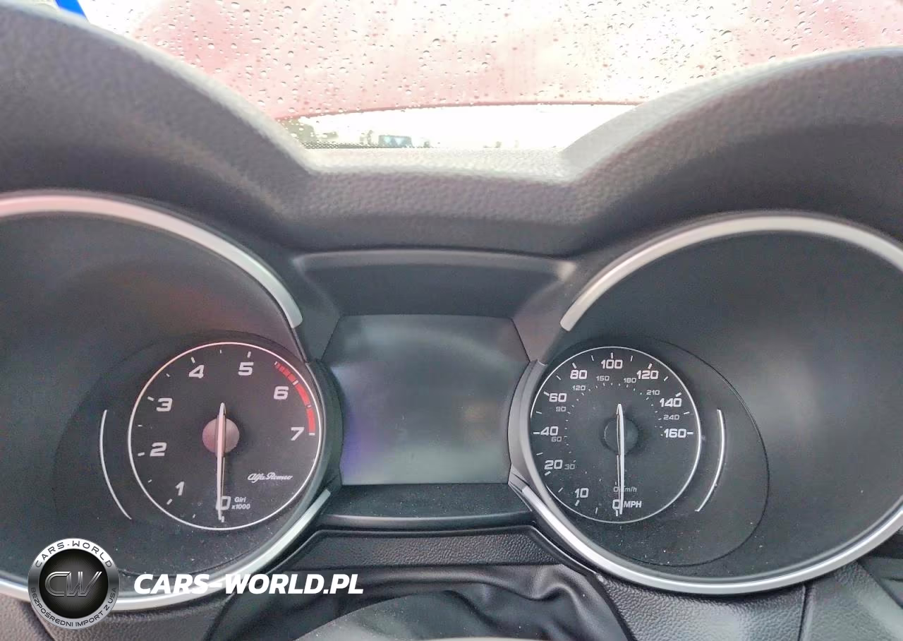 2022 Alfa Romeo Stelvio VIN:ZASPAJAN5N7D39192 - 9
