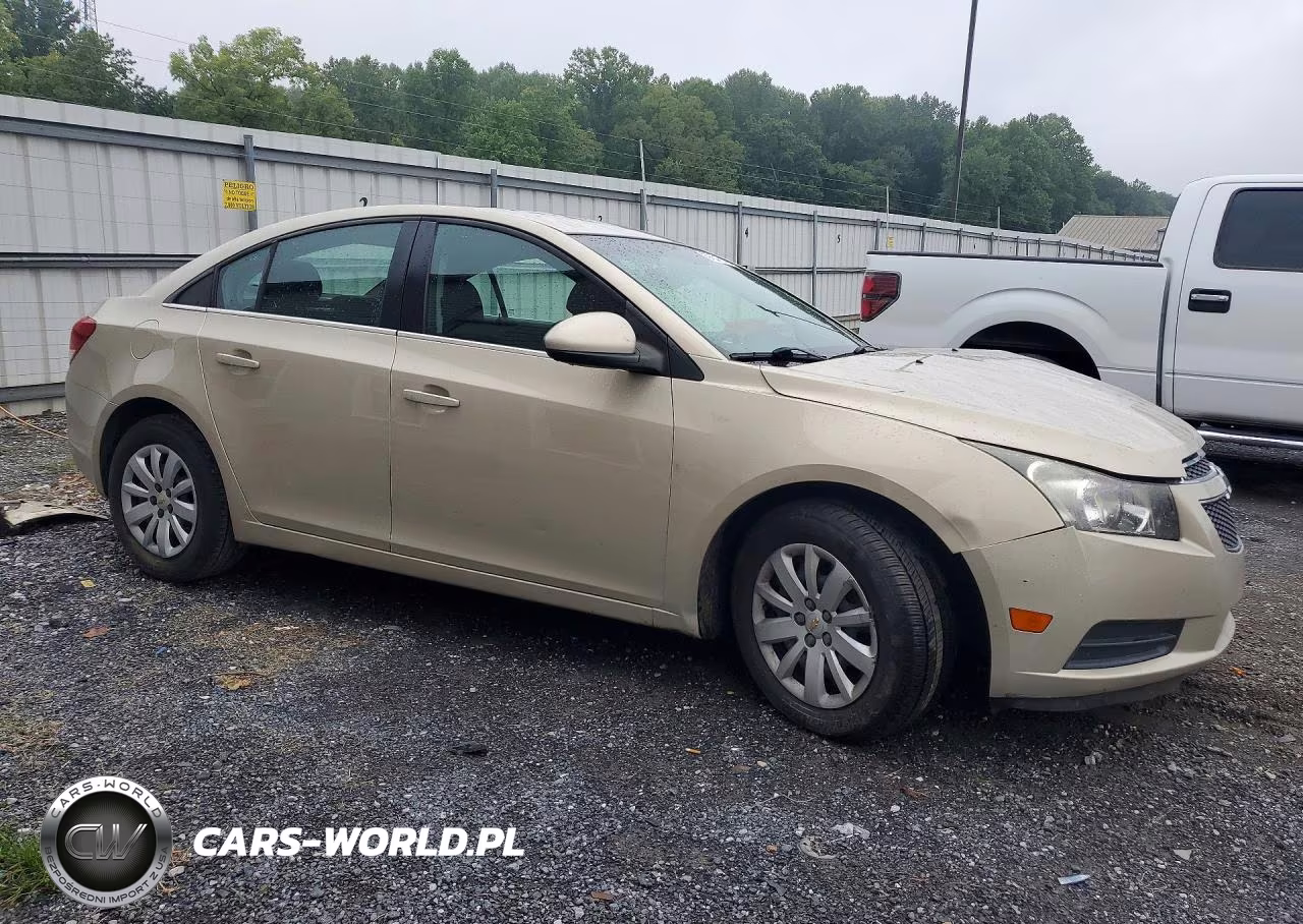 2011 Chevrolet Cruze Lt VIN:1G1PF5S93B7166635 - 4