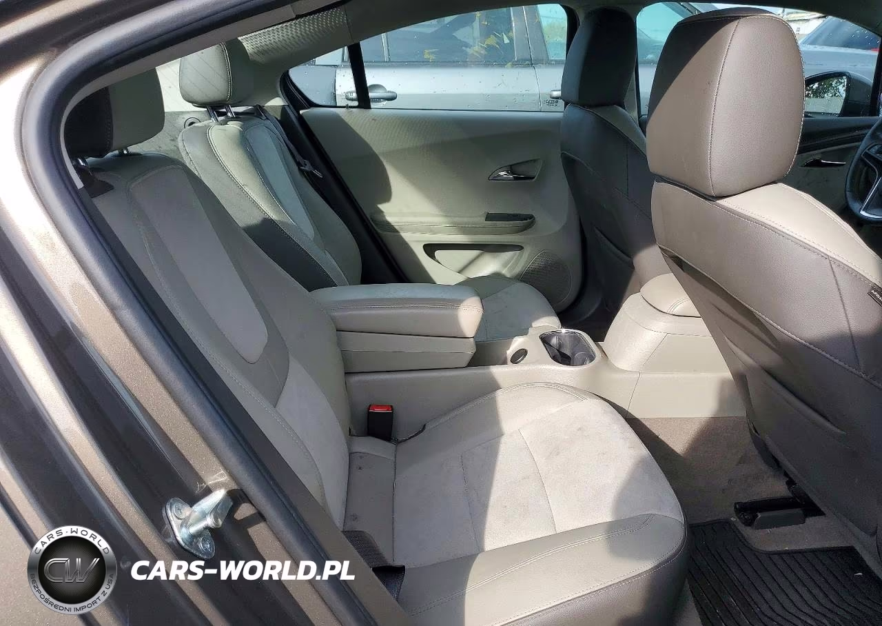 2015 Chevrolet Volt VIN:1G1RD6E44FU102986 - 10