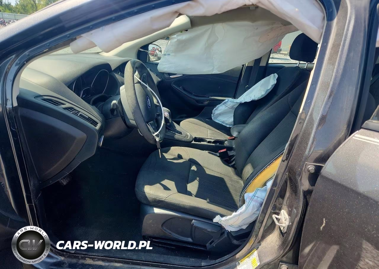 2016 Ford Focus Se VIN:1FADP3F26GL237761 - 7