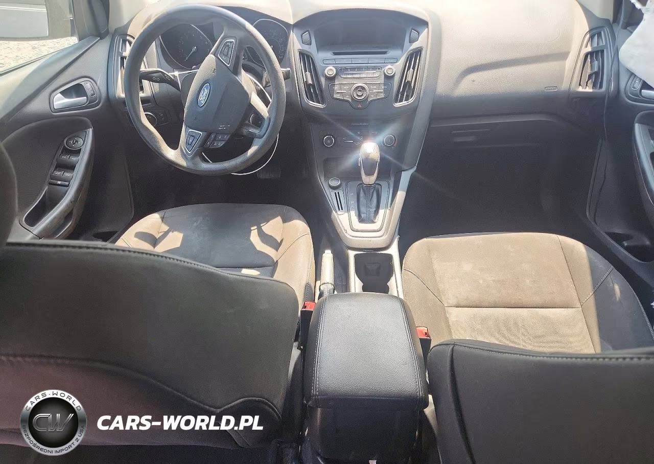 2016 Ford Focus Se VIN:1FADP3F26GL237761 - 8