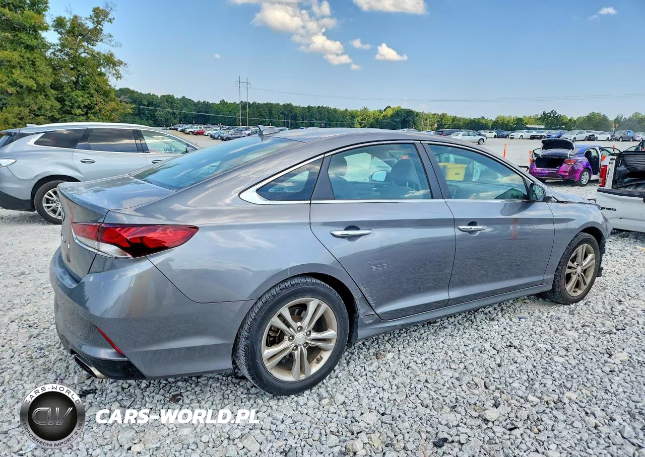 2018 Hyundai Sonata Sel VIN:5NPE34AF2JH650945 - 3