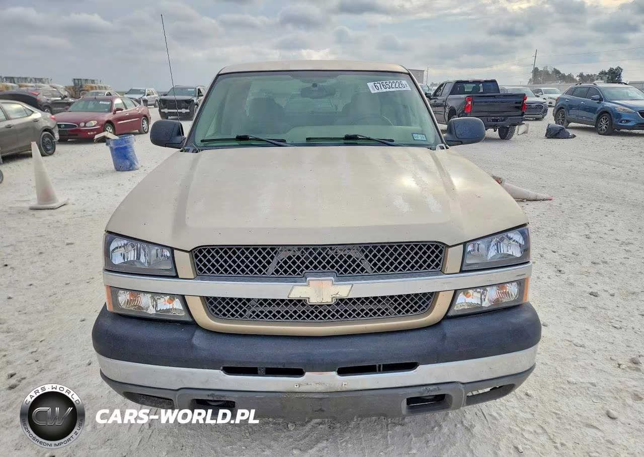 2005 Chevrolet Silverado C1500 VIN:2GCEC19V951310872 - 5
