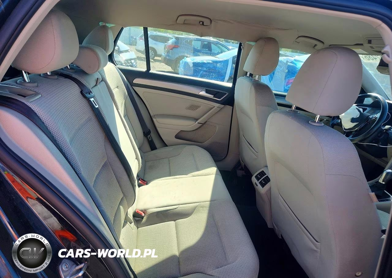 2017 Volkswagen Golf S VIN:3VW217AUXHM056887 - 10