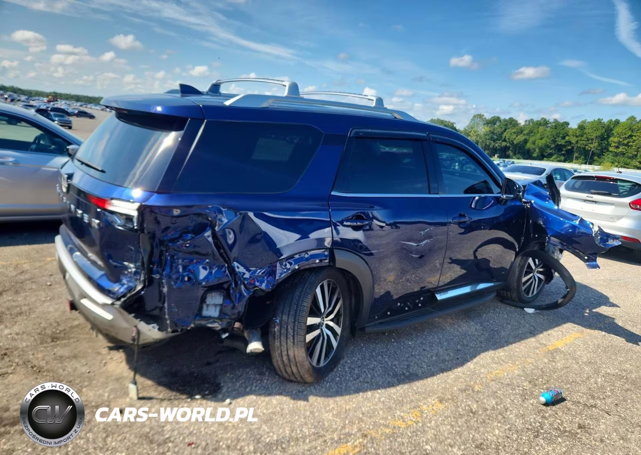 2025 Nissan Pathfinder Platinum VIN:5N1DR3DH4SC228606 - 3