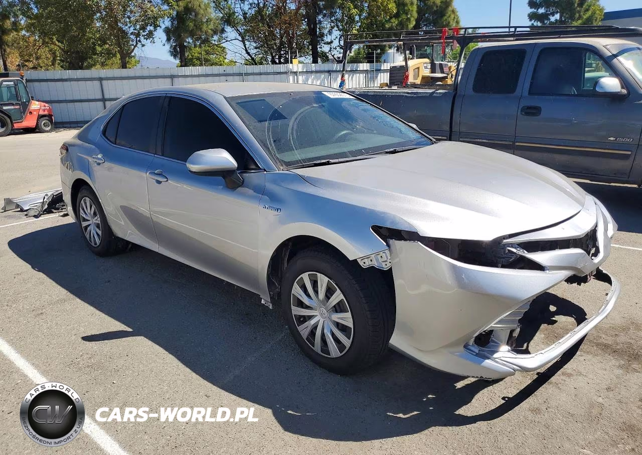 2019 Toyota Camry Le VIN:4T1B31HK8KU516836 - 4