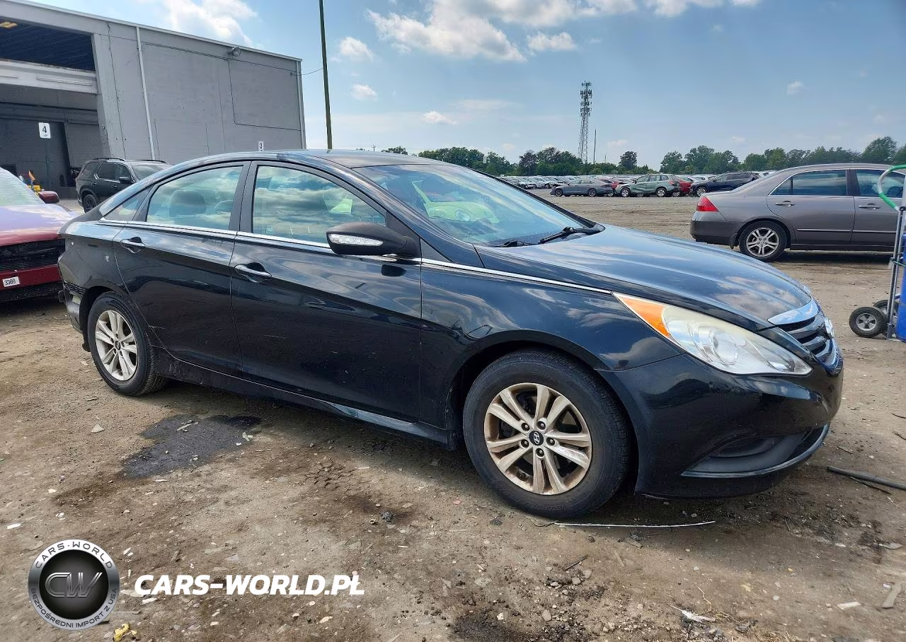 2014 Hyundai Sonata Gls VIN:5NPEB4AC4EH890111 - 4
