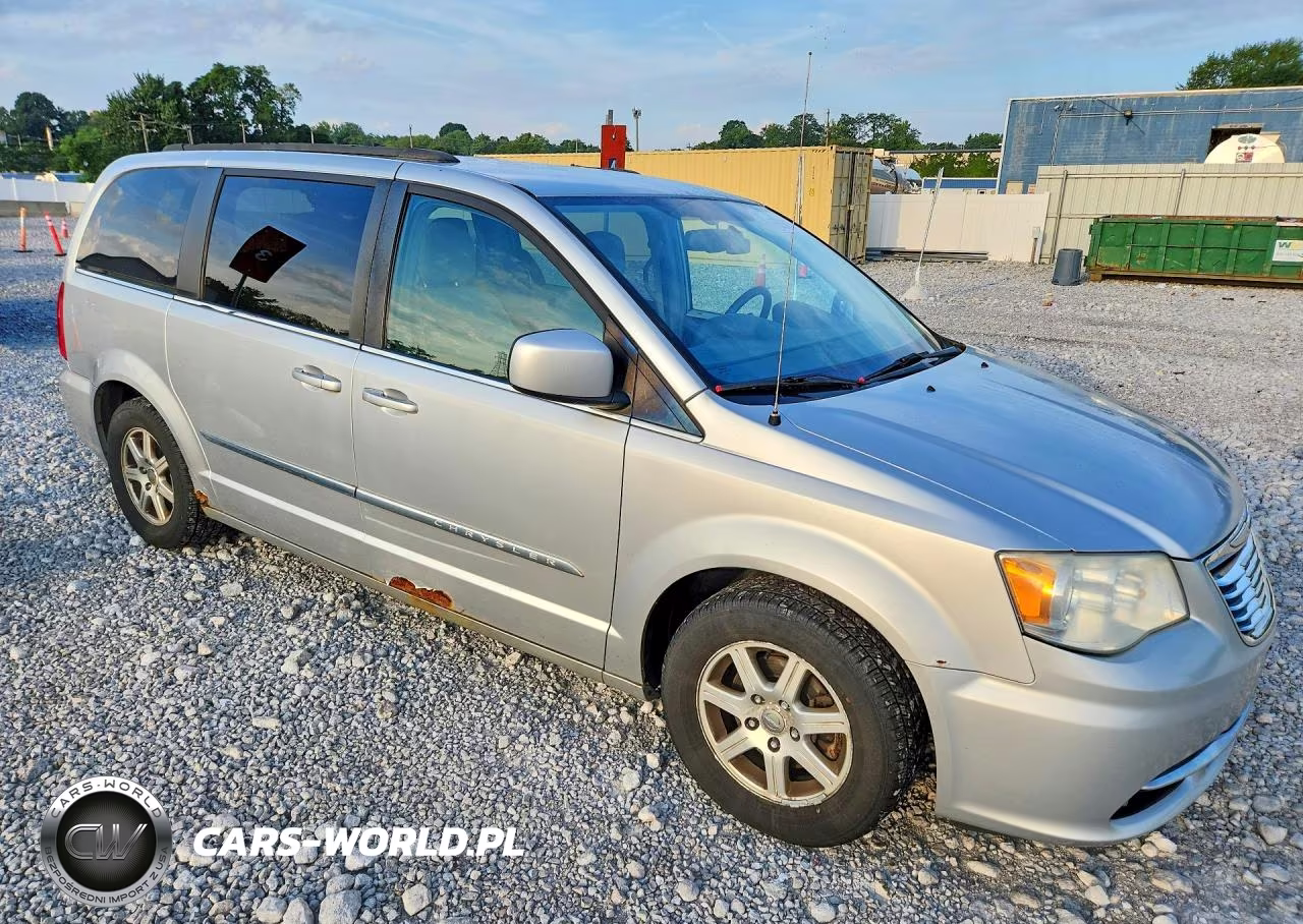2011 Chrysler Town & Country Touring VIN:2A4RR5DGXBR665038 - 4