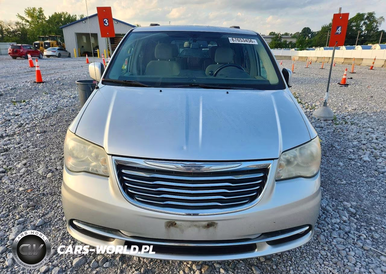 2011 Chrysler Town & Country Touring VIN:2A4RR5DGXBR665038 - 5