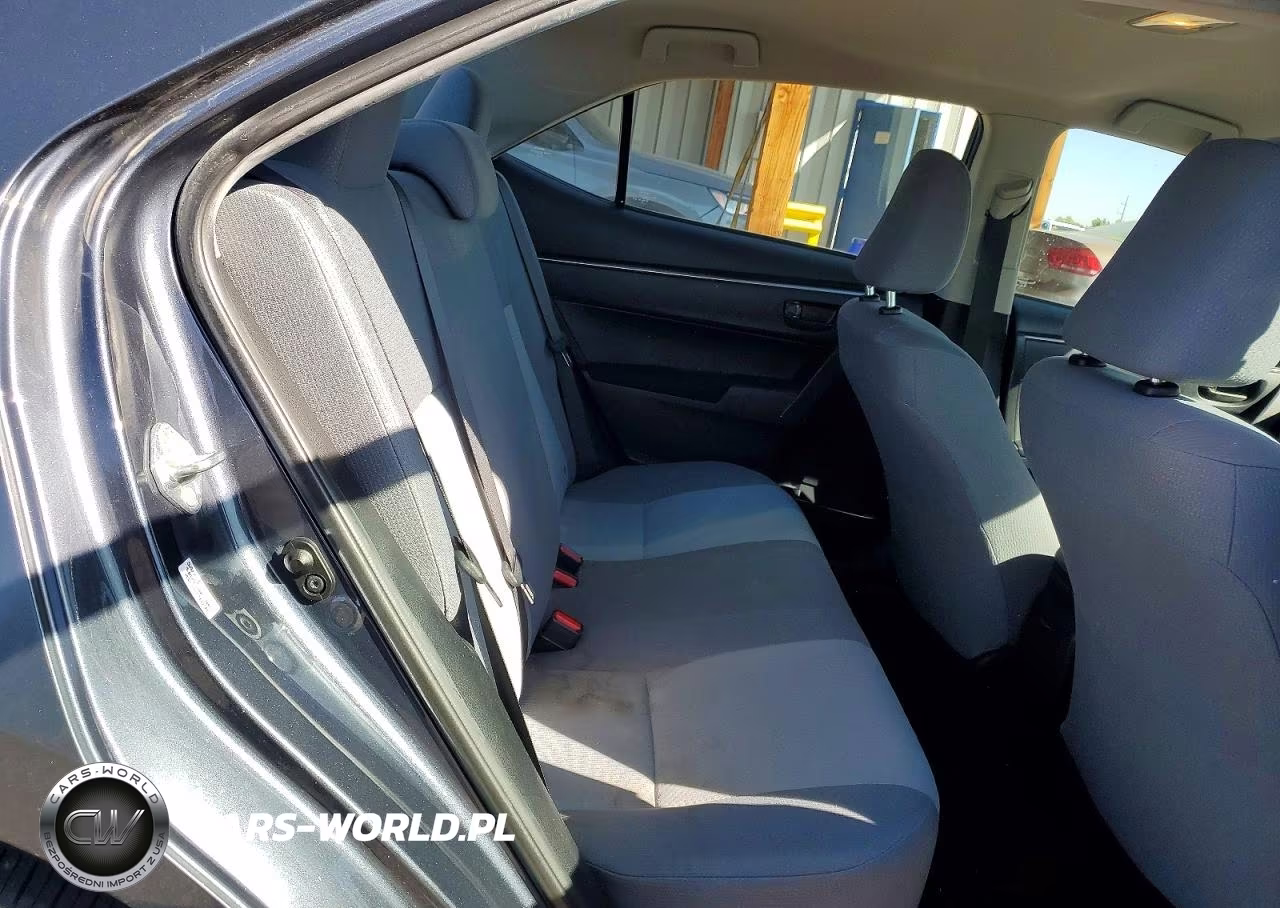 2015 Toyota Corolla L VIN:5YFBURHE4FP315562 - 10