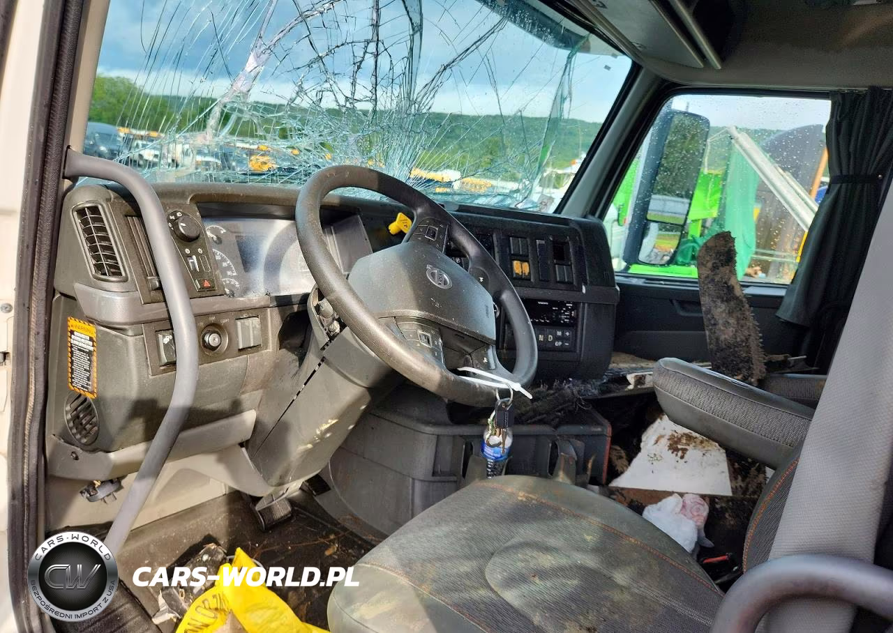 2020 Volvo Vnl Semi Truck VIN:4V4NC9EH6LN233697 - 8