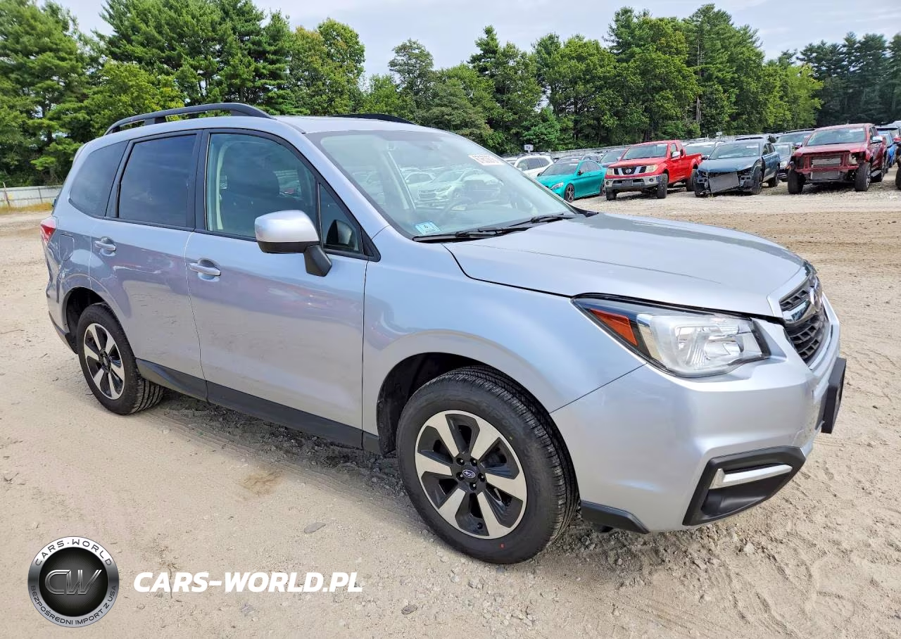 2018 Subaru Forester 2.5I Premium VIN:JF2SJAGC1JH508333 - 4