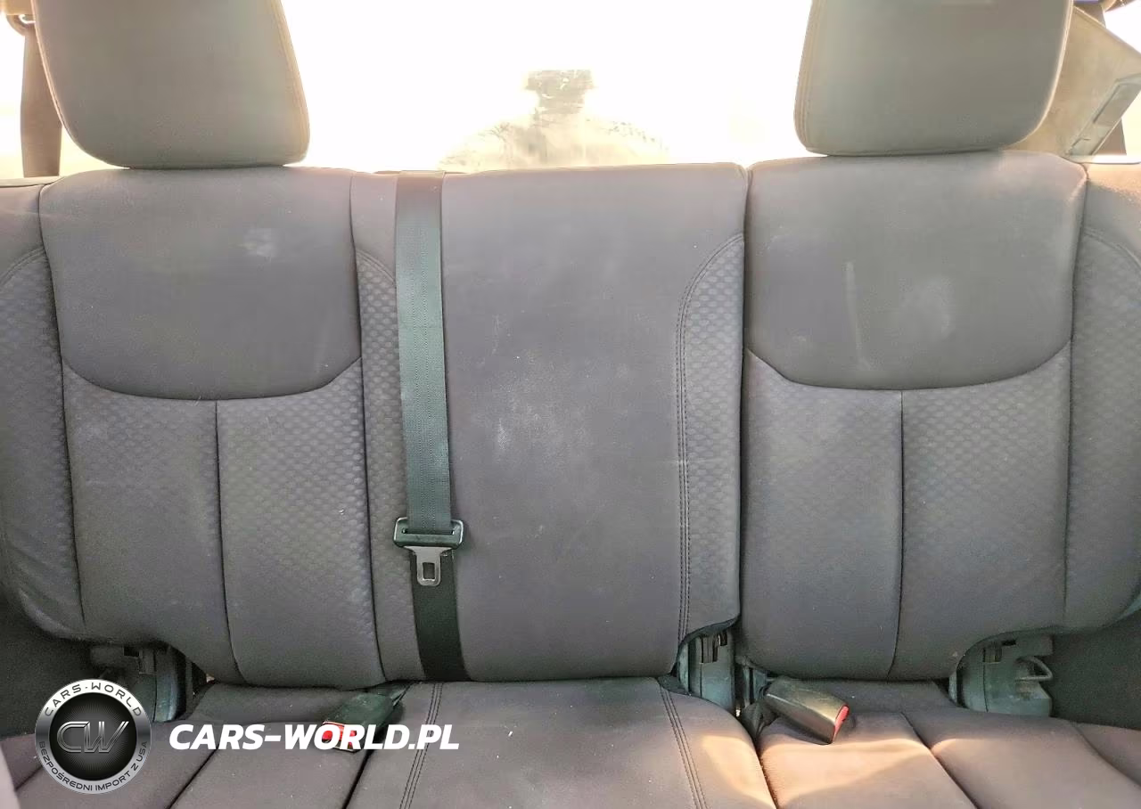 2013 Jeep Wrangler Unlimited Sport VIN:1C4BJWDGXDL554280 - 10