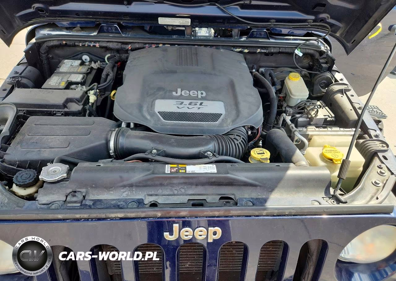 2013 Jeep Wrangler Unlimited Sport VIN:1C4BJWDGXDL554280 - 12