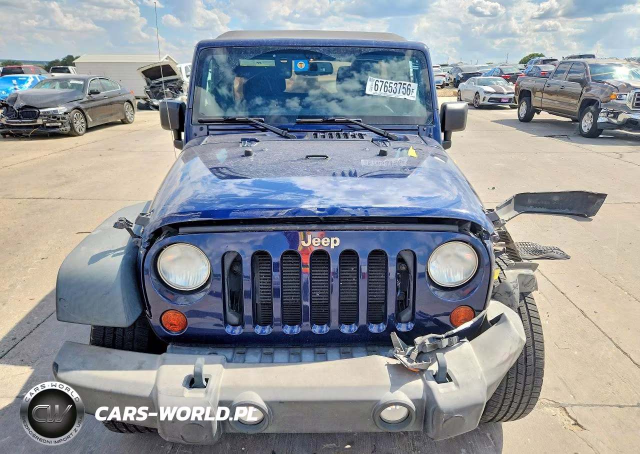 2013 Jeep Wrangler Unlimited Sport VIN:1C4BJWDGXDL554280 - 5
