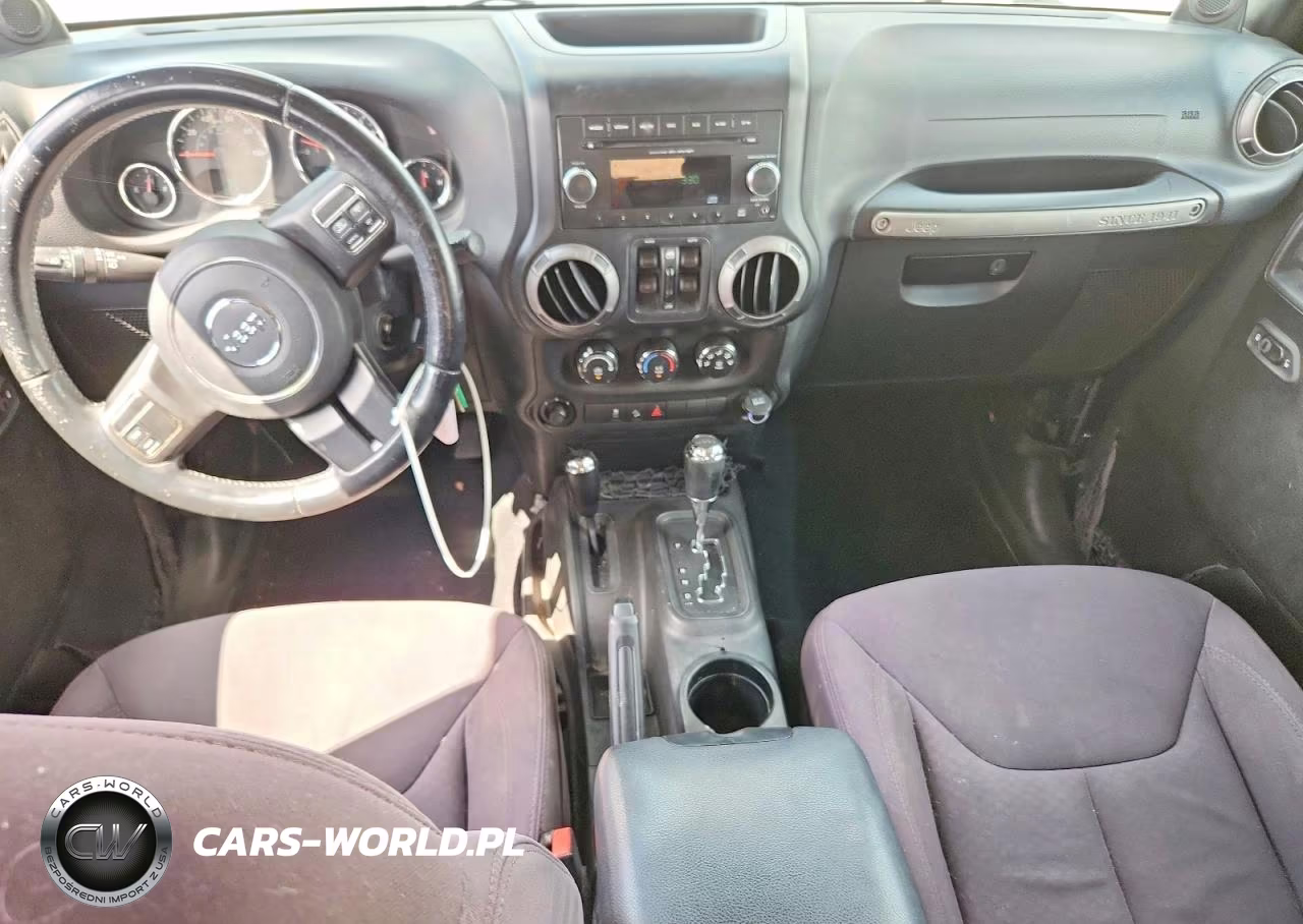 2013 Jeep Wrangler Unlimited Sport VIN:1C4BJWDGXDL554280 - 8