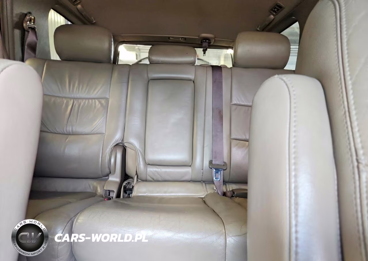 2001 Toyota Sequoia Limited VIN:5TDBT48A51S050685 - 10