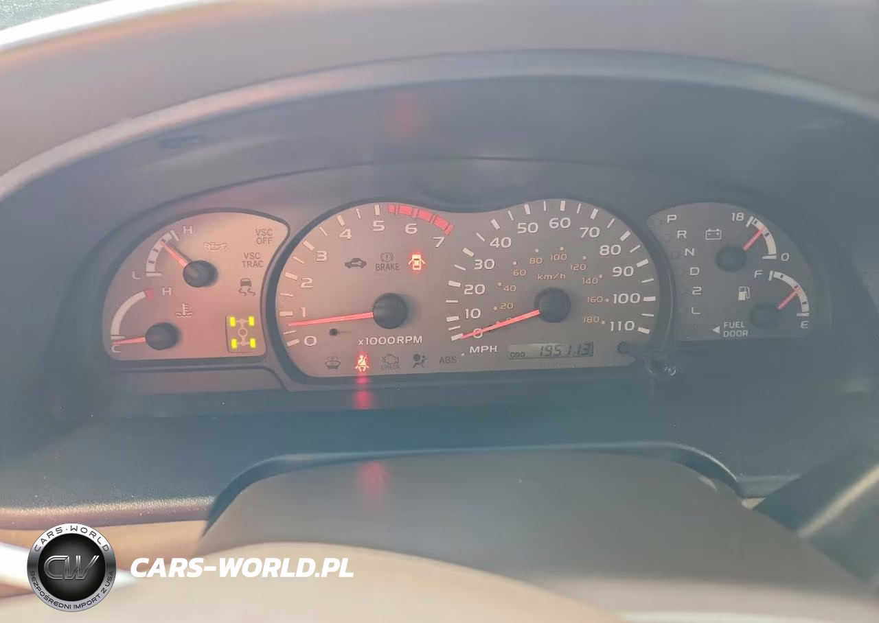 2001 Toyota Sequoia Limited VIN:5TDBT48A51S050685 - 9