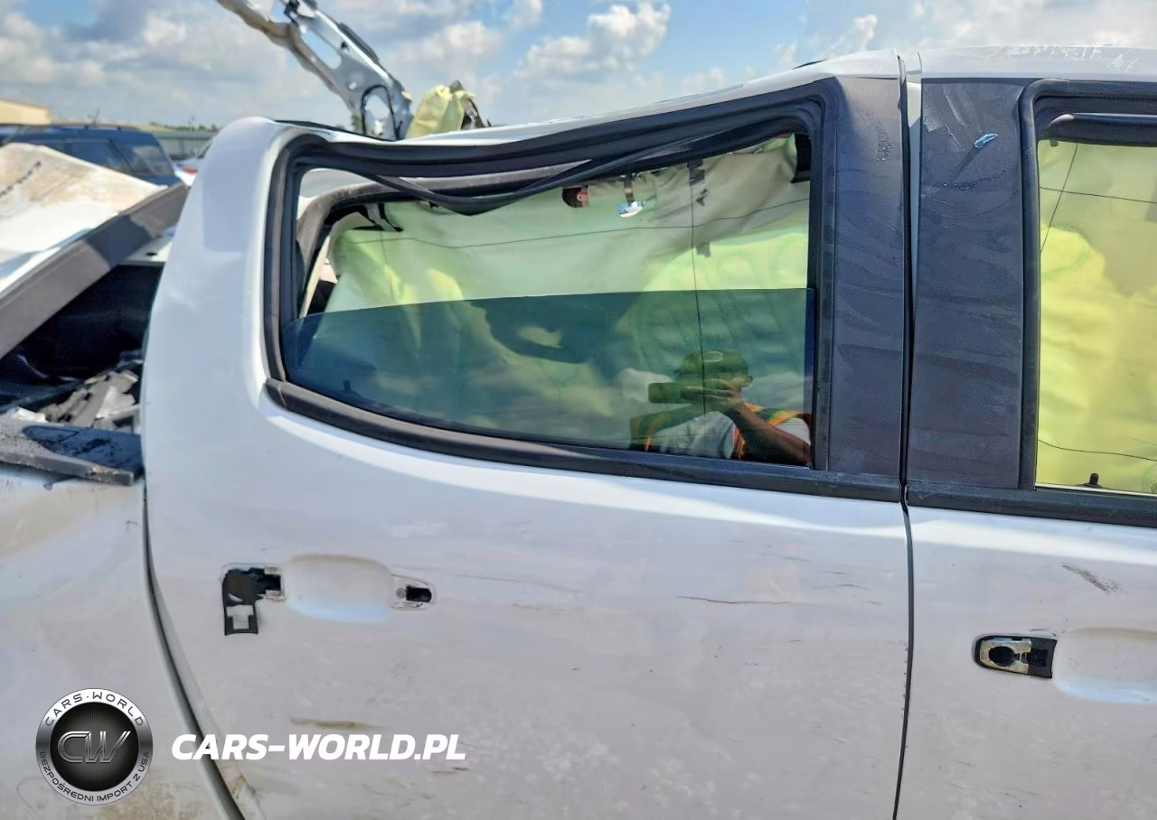 2021 Chevrolet Colorado Z71 VIN:1GCGSDEN1M1112908 - 10