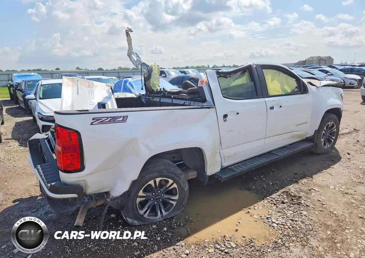 2021 Chevrolet Colorado Z71 VIN:1GCGSDEN1M1112908 - 3