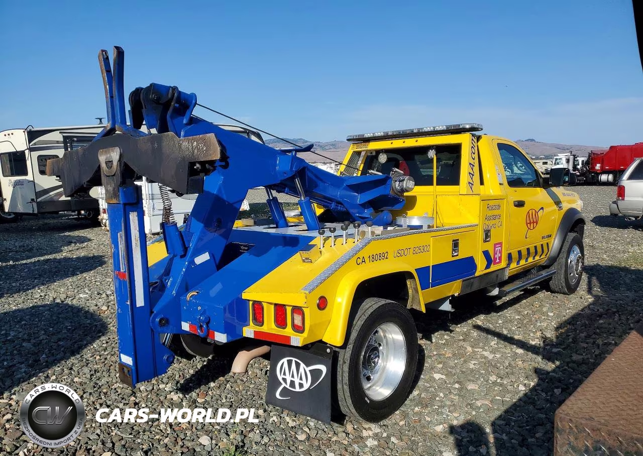 2019 Ram 5500 VIN:3C7WRMBL8KG619767 - 3