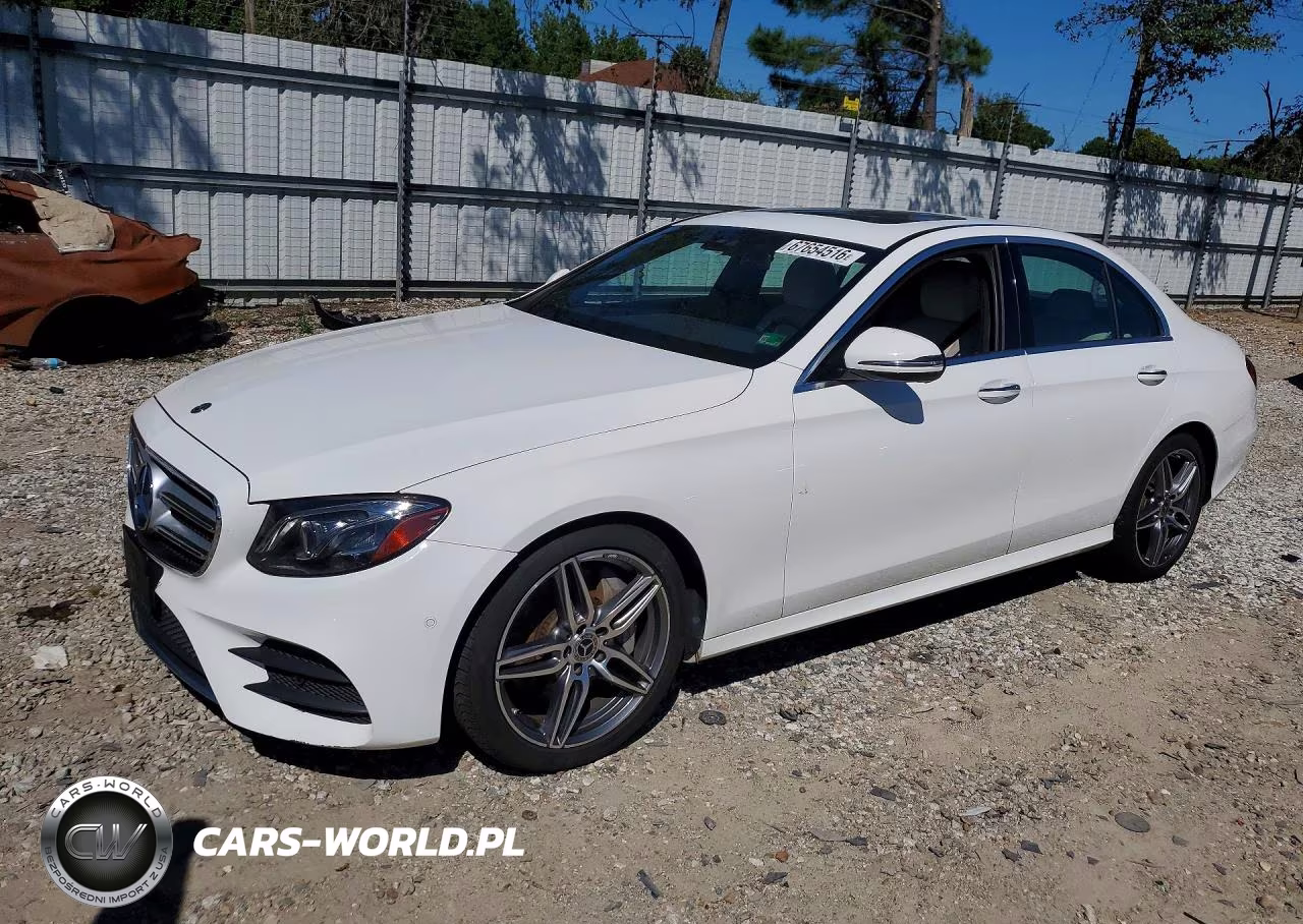2018 Mercedes-Benz E 300 VIN:WDDZF4JB9JA477637 - 1