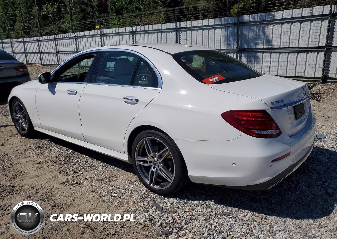 2018 Mercedes-Benz E 300 VIN:WDDZF4JB9JA477637 - 2