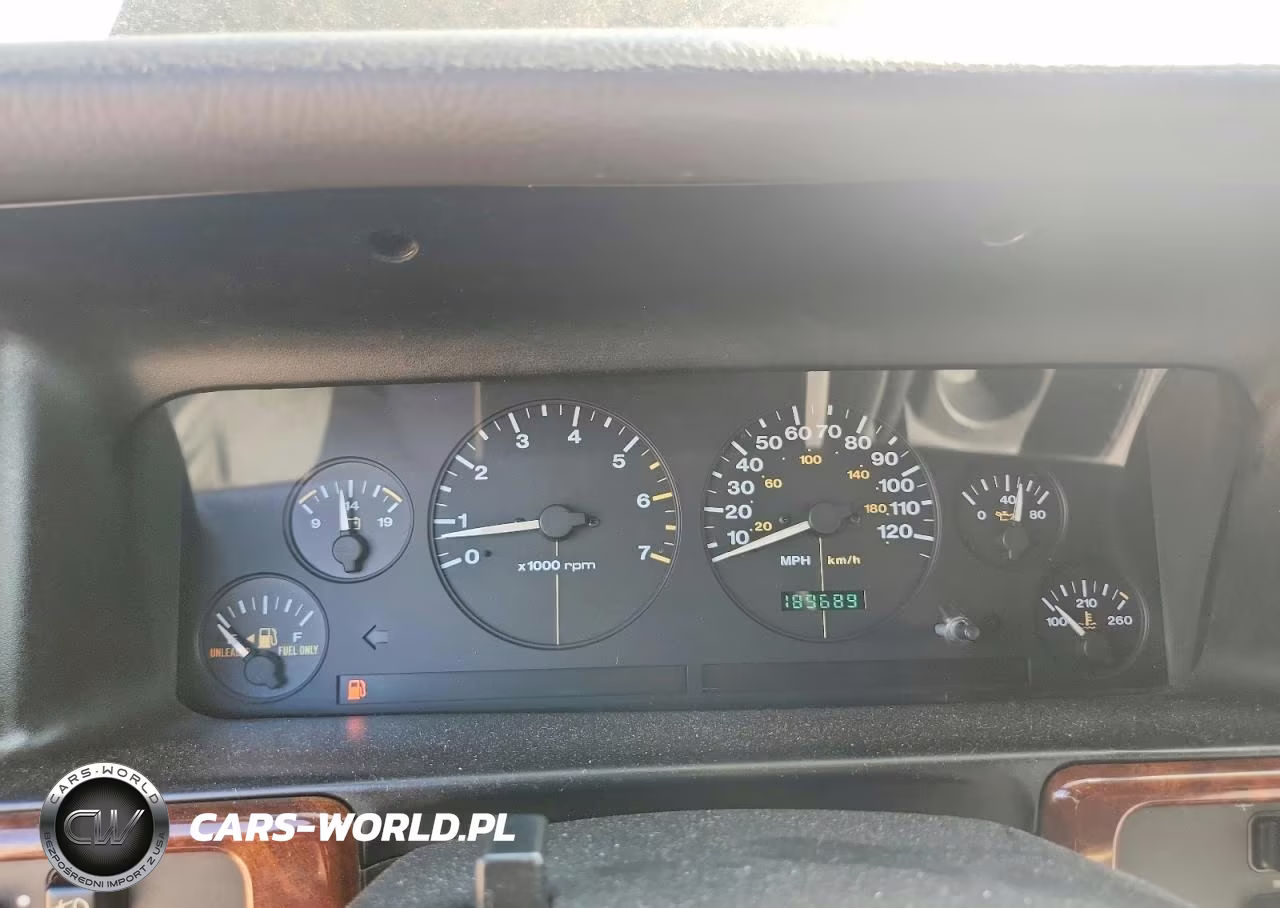 1996 Jeep Grand Cherokee Laredo VIN:1J4GZ58S9TC355169 - 9