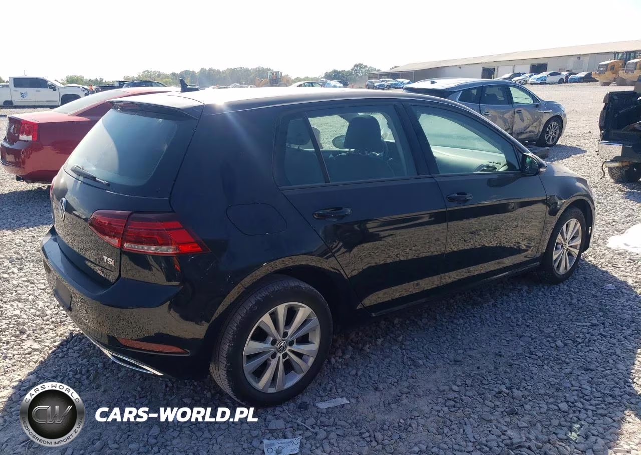 2018 Volkswagen Golf S VIN:3VWG17AUXJM250962 - 3