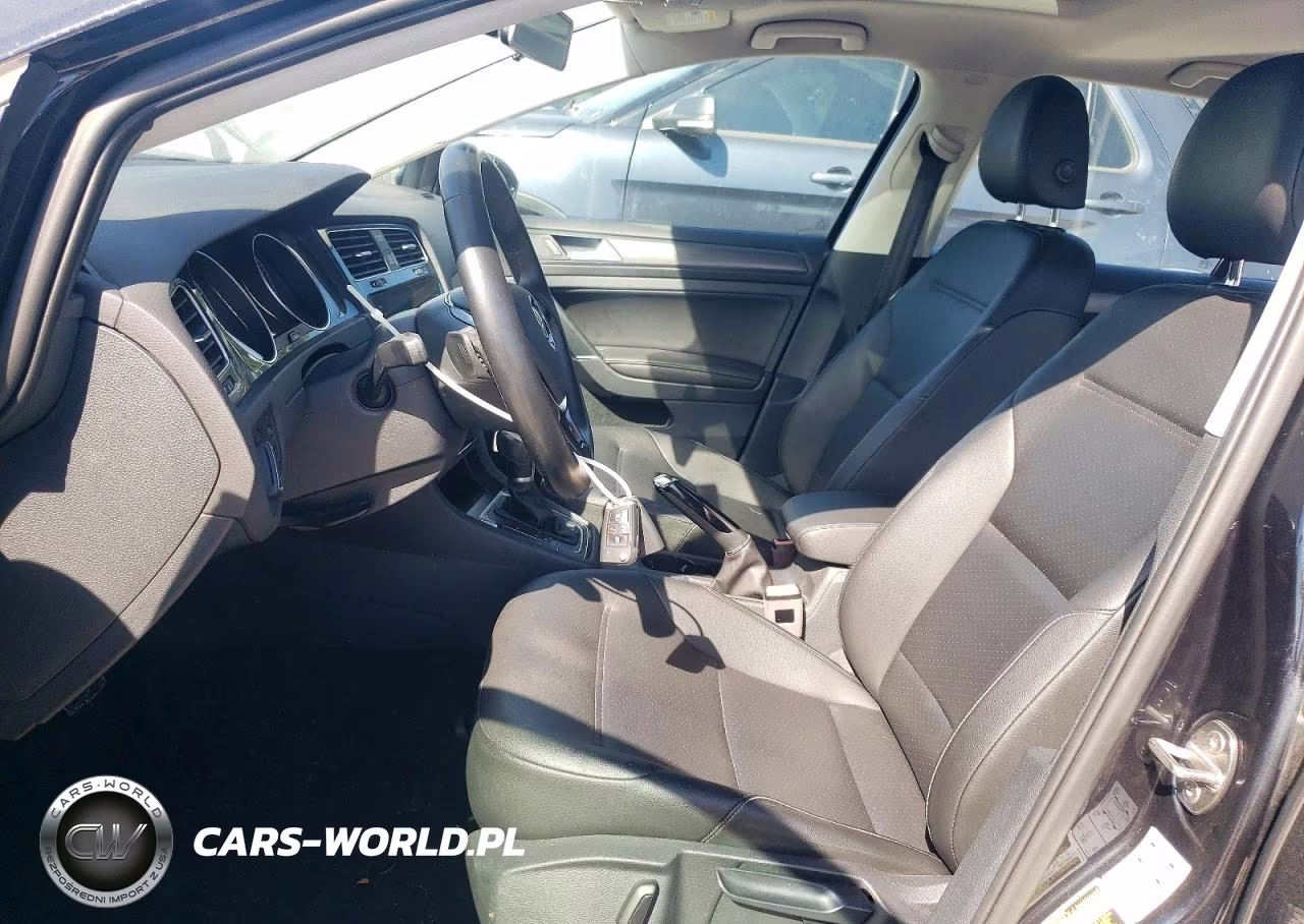 2018 Volkswagen Golf S VIN:3VWG17AUXJM250962 - 7