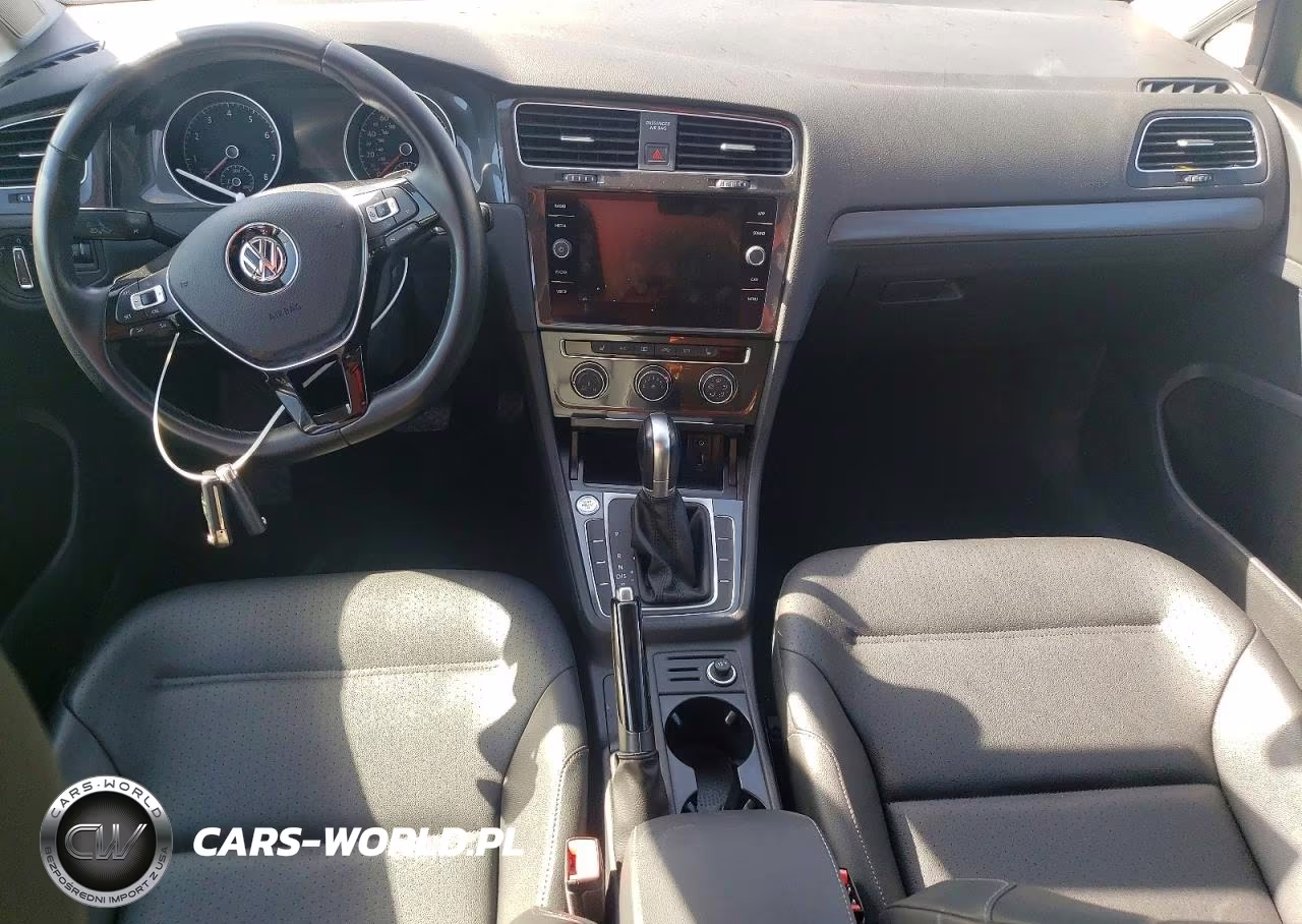 2018 Volkswagen Golf S VIN:3VWG17AUXJM250962 - 8