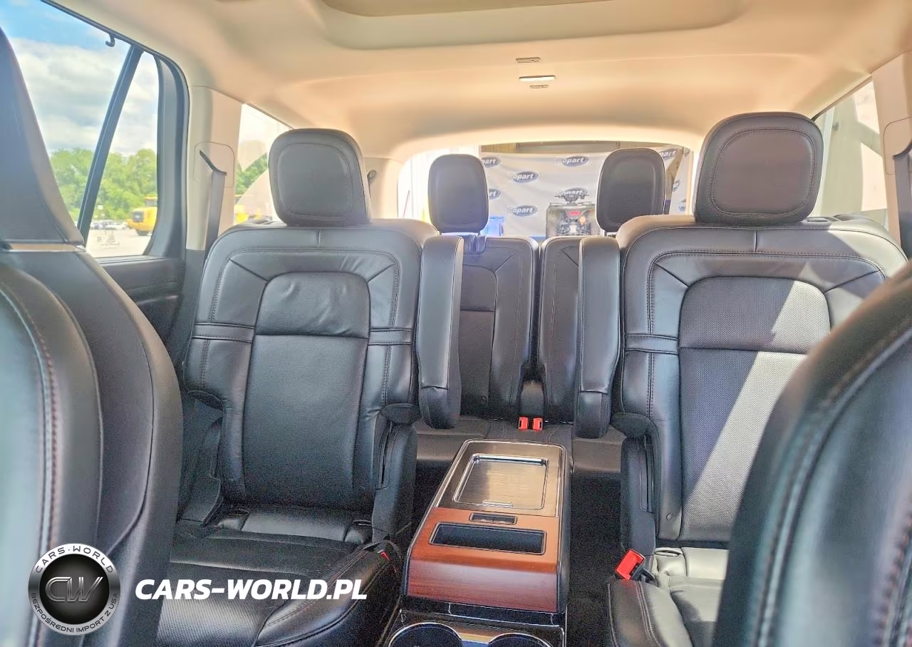 2021 Lincoln Aviator Reserve VIN:5LM5J7XC9MGL06664 - 10