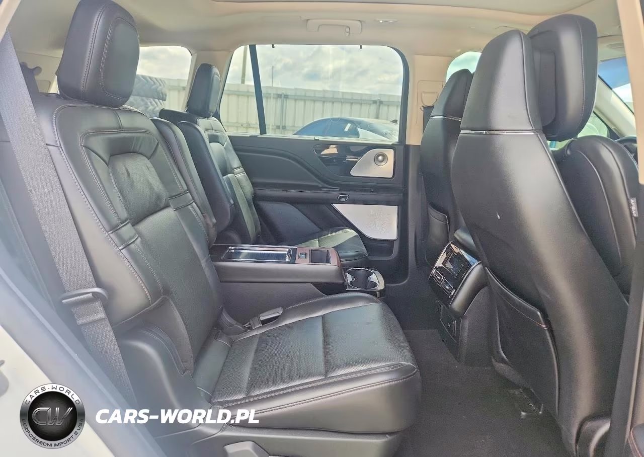 2021 Lincoln Aviator Reserve VIN:5LM5J7XC9MGL06664 - 11