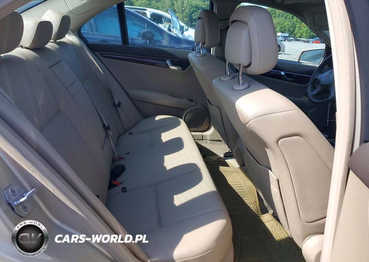 2011 Mercedes-Benz C 300 4Matic VIN:WDDGF8BB7BR152386 - 10