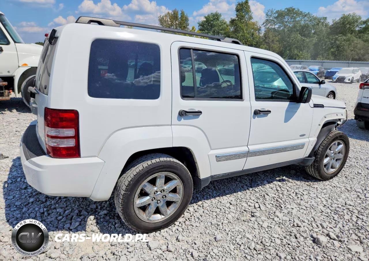 2012 Jeep Liberty Sport VIN:1C4PJMAKXCW196226 - 3