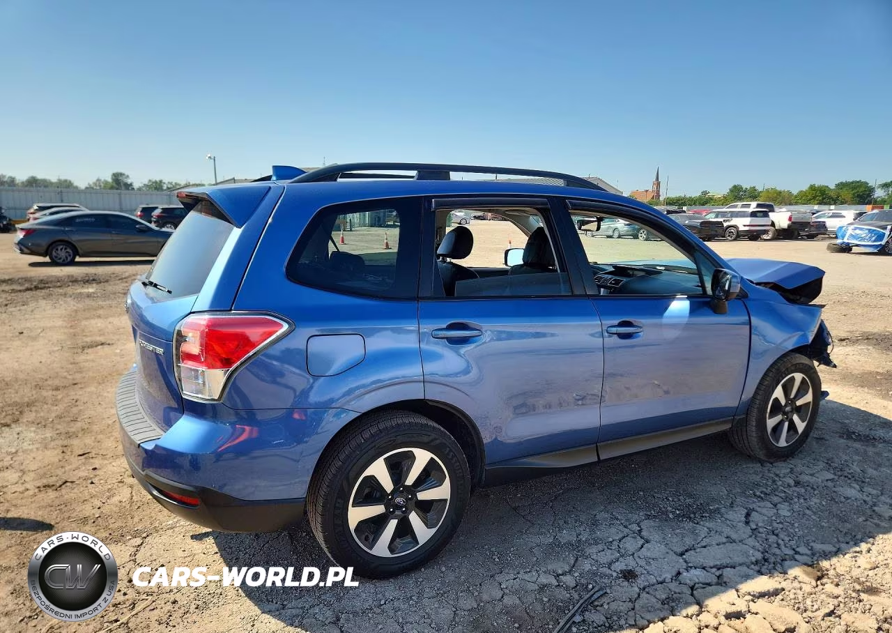2018 Subaru Forester 2.5I Premium VIN:JF2SJADC8JH533315 - 3