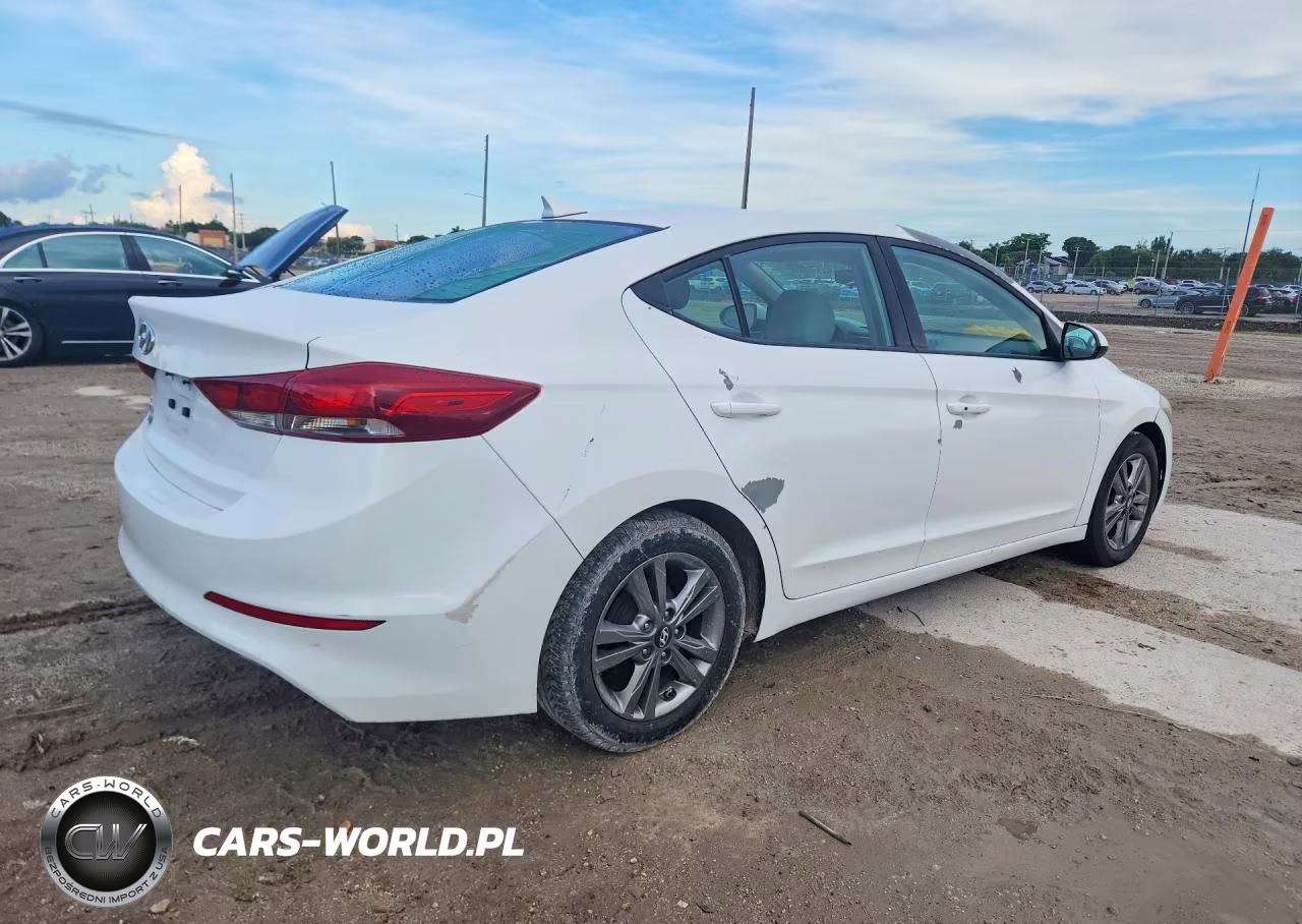 2017 Hyundai Elantra Se VIN:5NPD84LF8HH056882 - 3