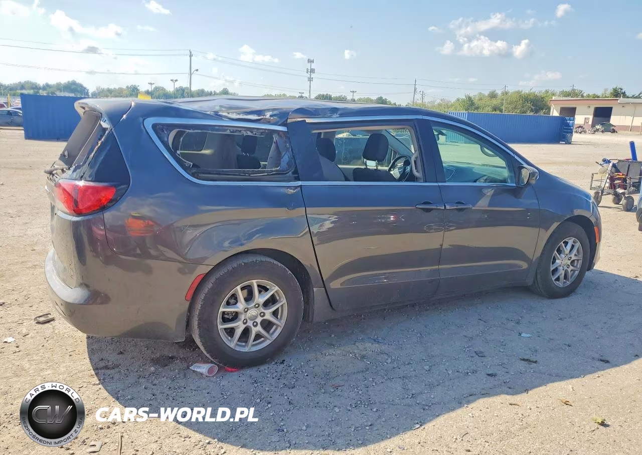 2019 Chrysler Pacifica Lx VIN:2C4RC1CG8KR537852 - 3