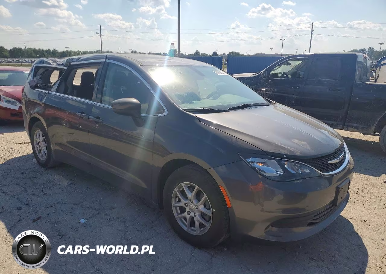 2019 Chrysler Pacifica Lx VIN:2C4RC1CG8KR537852 - 4