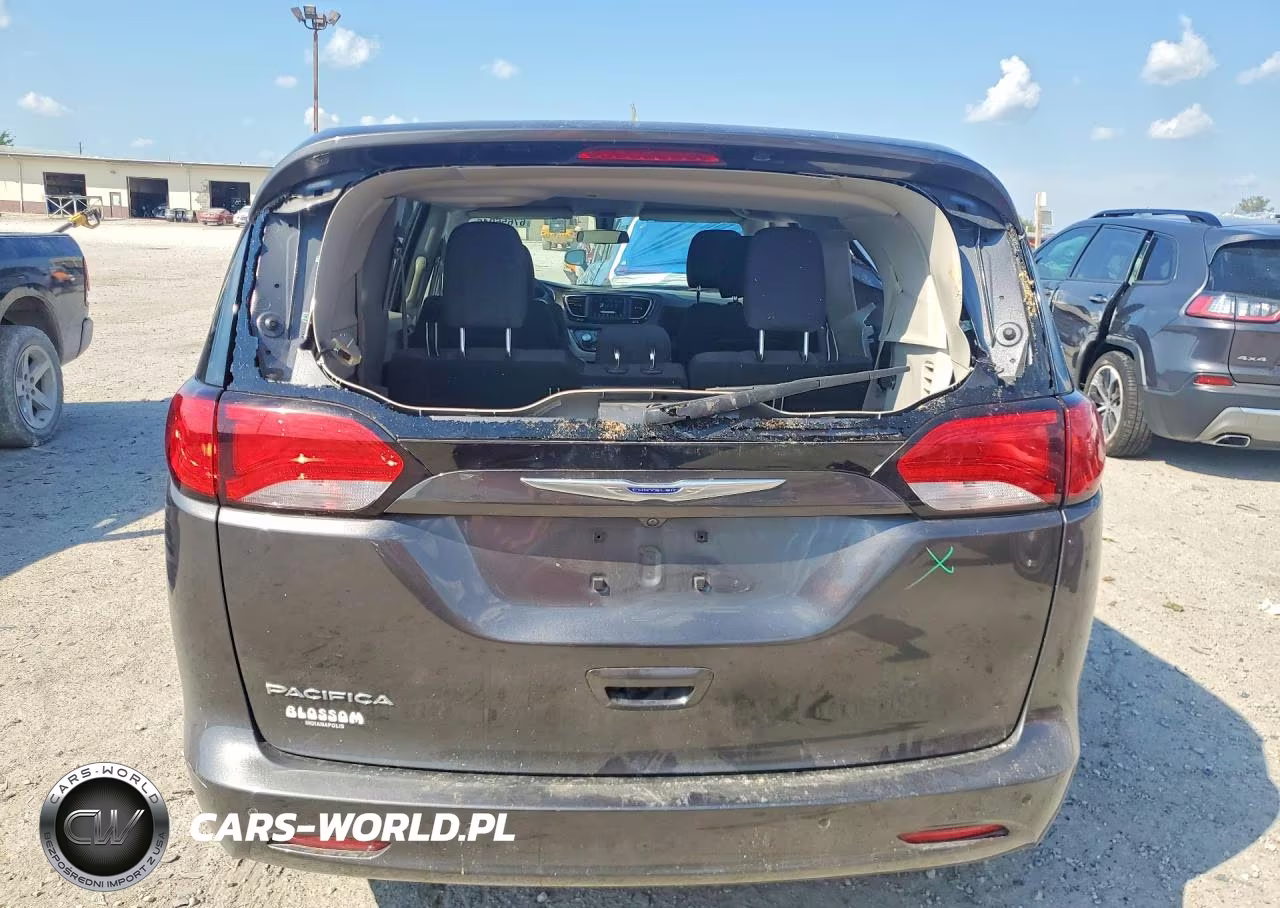 2019 Chrysler Pacifica Lx VIN:2C4RC1CG8KR537852 - 6