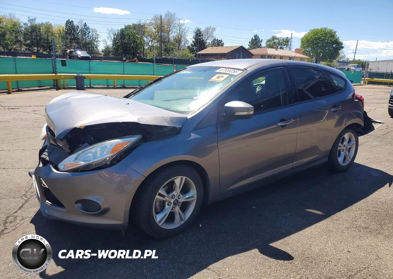 2014 Ford Focus Se VIN:1FADP3K22EL452539 - 1