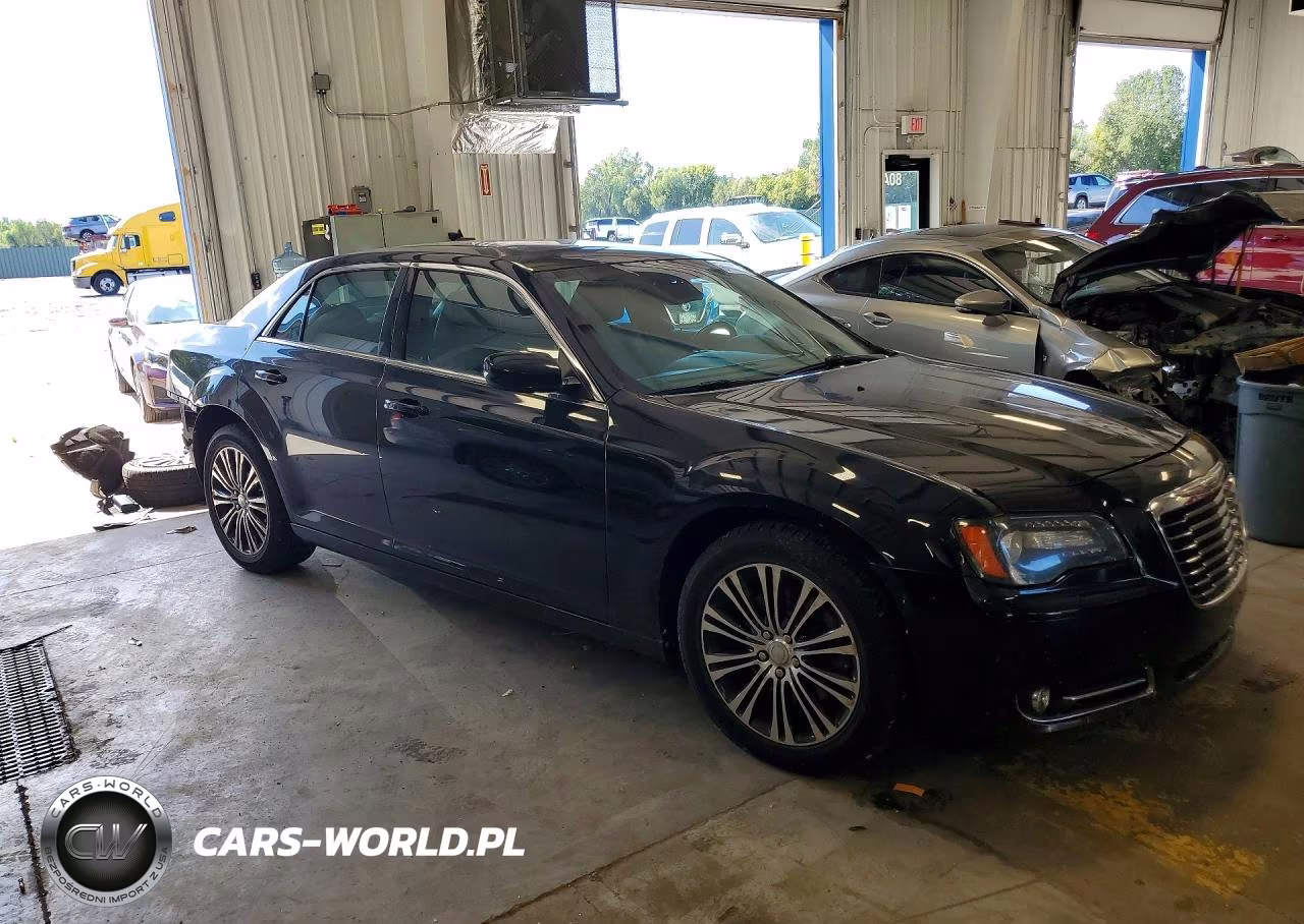 2013 Chrysler 300 S VIN:2C3CCAGG1DH505869 - 4