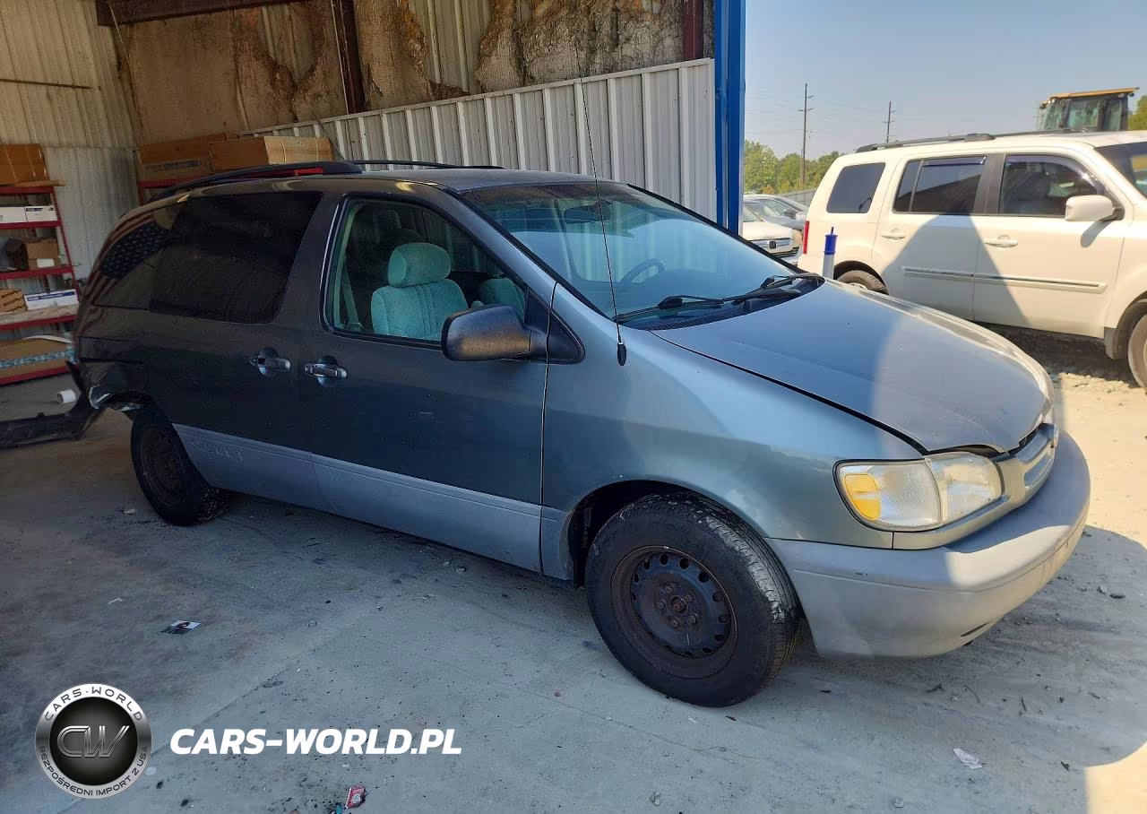 1999 Toyota Sienna Le VIN:4T3ZF13C6XU111465 - 4