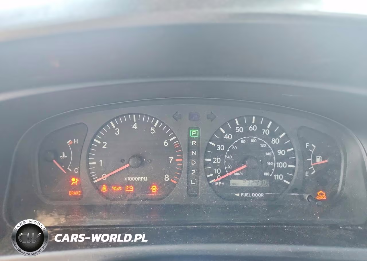 1999 Toyota Sienna Le VIN:4T3ZF13C6XU111465 - 9