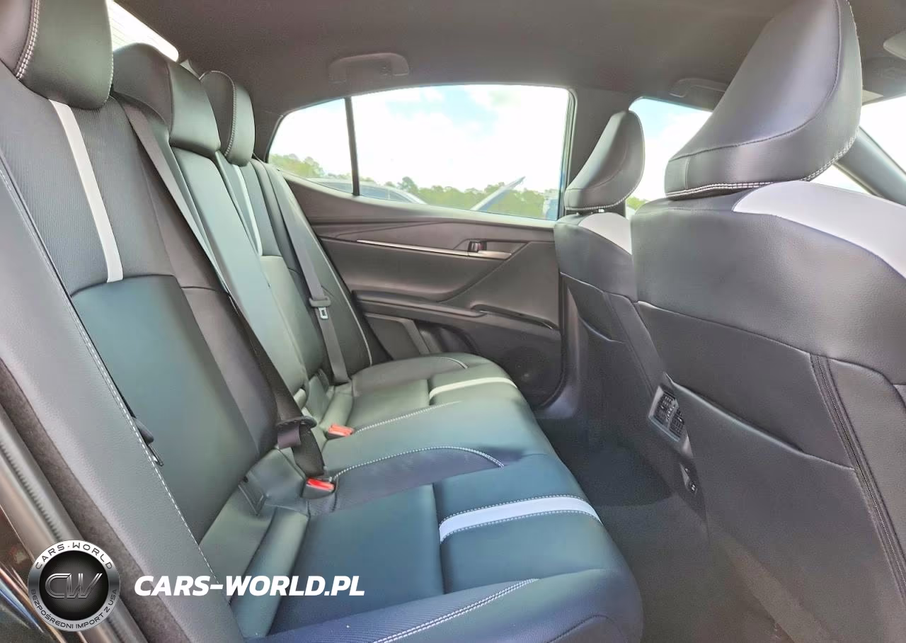 2026 Toyota Camry Se VIN:4T1DAACK6TU732420 - 10