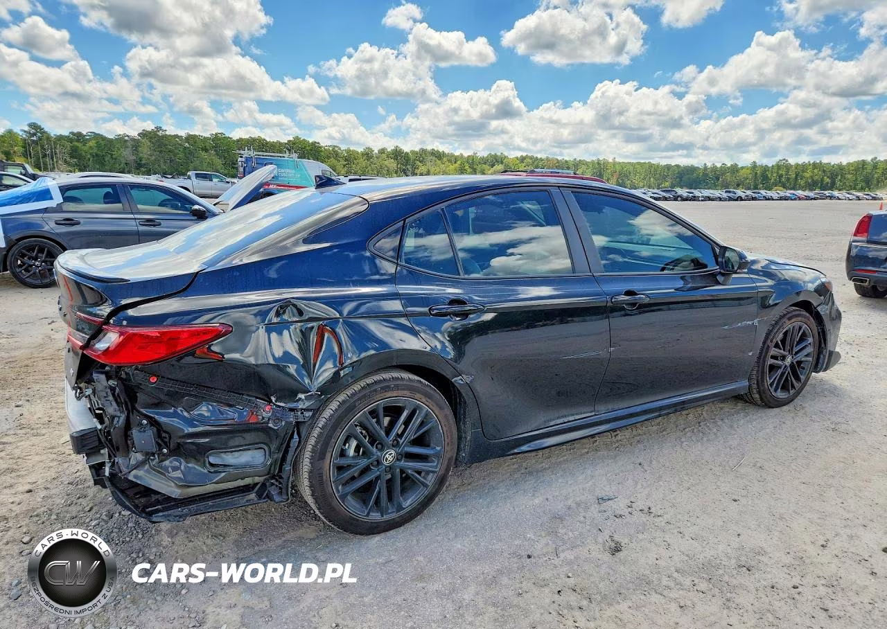 2026 Toyota Camry Se VIN:4T1DAACK6TU732420 - 3