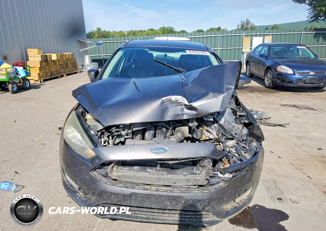 2015 Ford Focus Se VIN:1FADP3F20FL264968 - 5