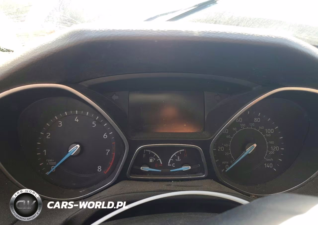 2015 Ford Focus Se VIN:1FADP3F20FL264968 - 9