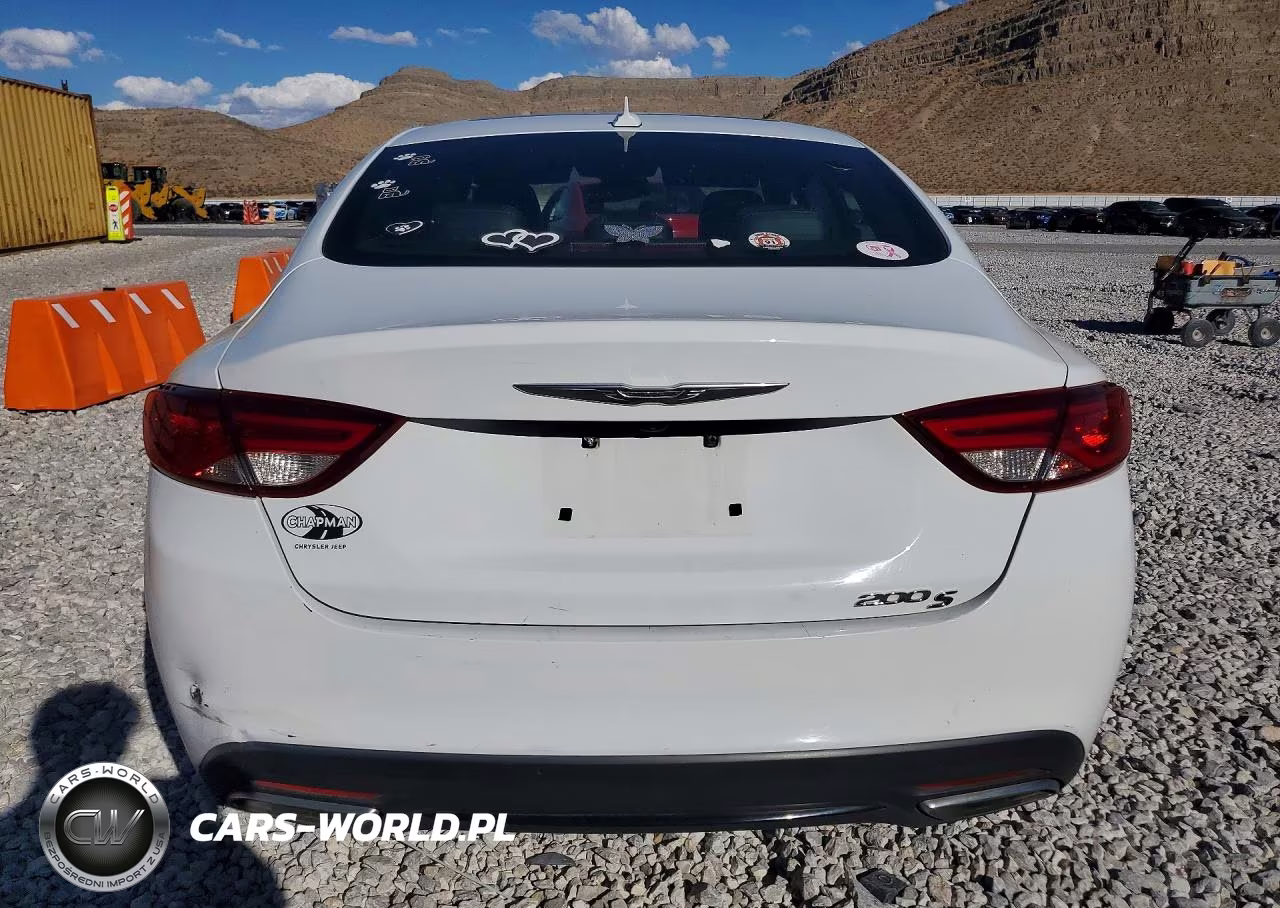 2015 Chrysler 200 S VIN:1C3CCCBG0FN613770 - 6