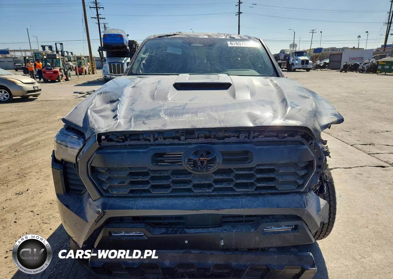 2026 Toyota Tacoma Trd Sport VIN:3TMKB5FN8TM054571 - 5